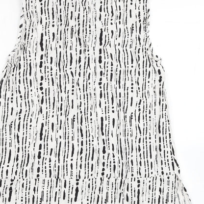 Primark Womens White Geometric Viscose Tunic Blouse Size 10 V-Neck