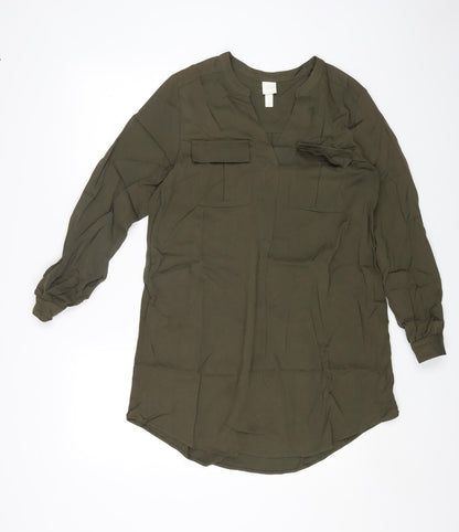 H&M Womens Green Viscose A-Line Size 6 V-Neck Pullover