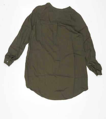 H&M Womens Green Viscose A-Line Size 6 V-Neck Pullover