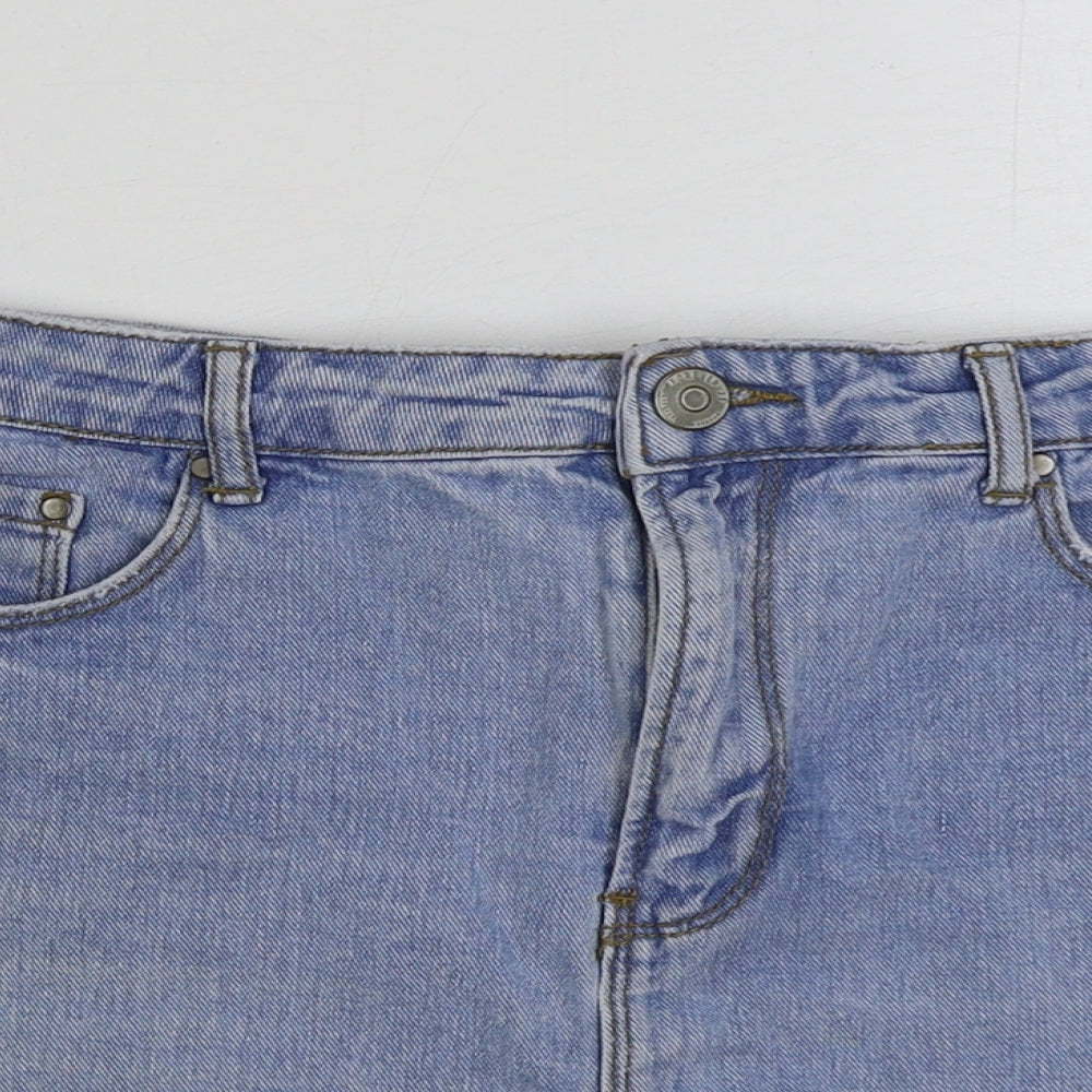 FOREVER 21 Womens Blue Cotton Hot Pants Shorts Size 31 in Regular Button