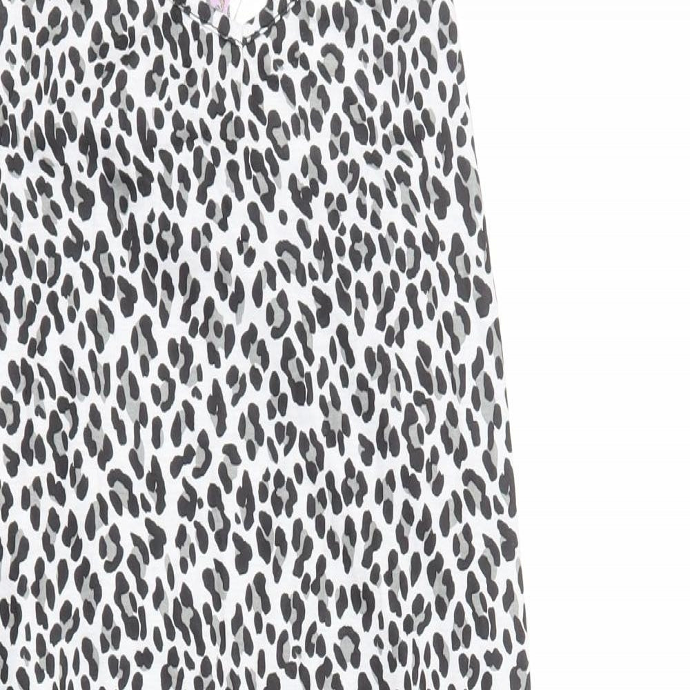 Boohoo Womens White Animal Print Polyester Bodycon Size 10 V-Neck Pullover