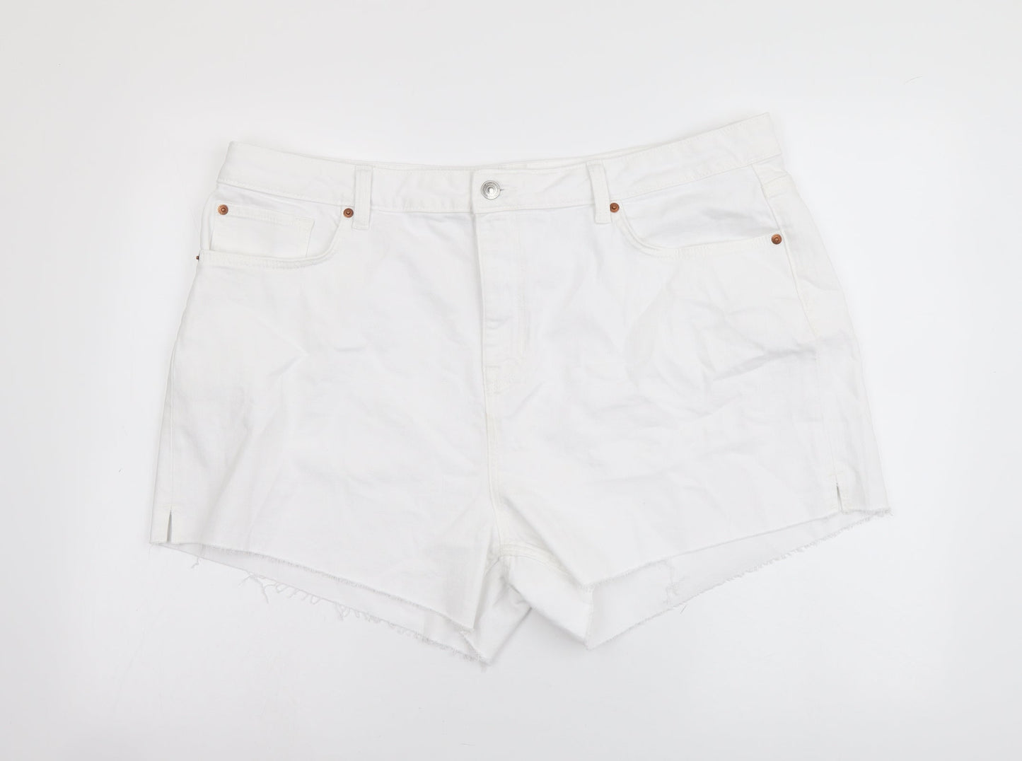 Marks and Spencer Womens White Cotton Mom Shorts Size 22 L4 in Regular Button