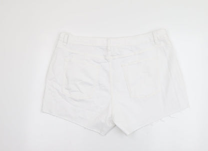 Marks and Spencer Womens White Cotton Mom Shorts Size 22 L4 in Regular Button