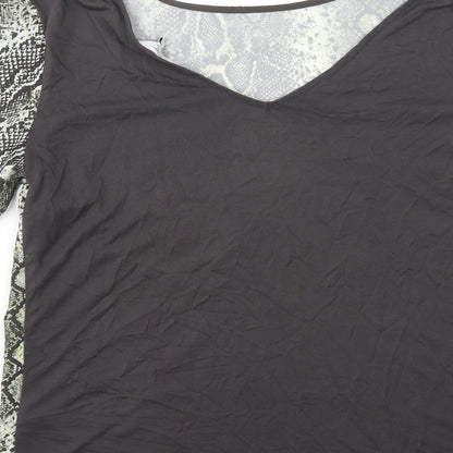 NEXT Womens Green Animal Print Viscose Basic T-Shirt Size 12 Scoop Neck - Snake Print
