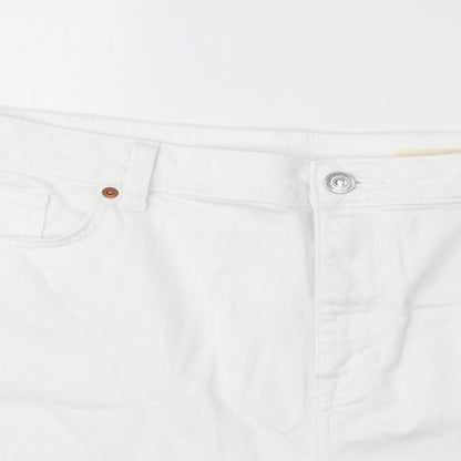 Marks and Spencer Womens White Cotton Mom Shorts Size 22 L3 in Regular Button