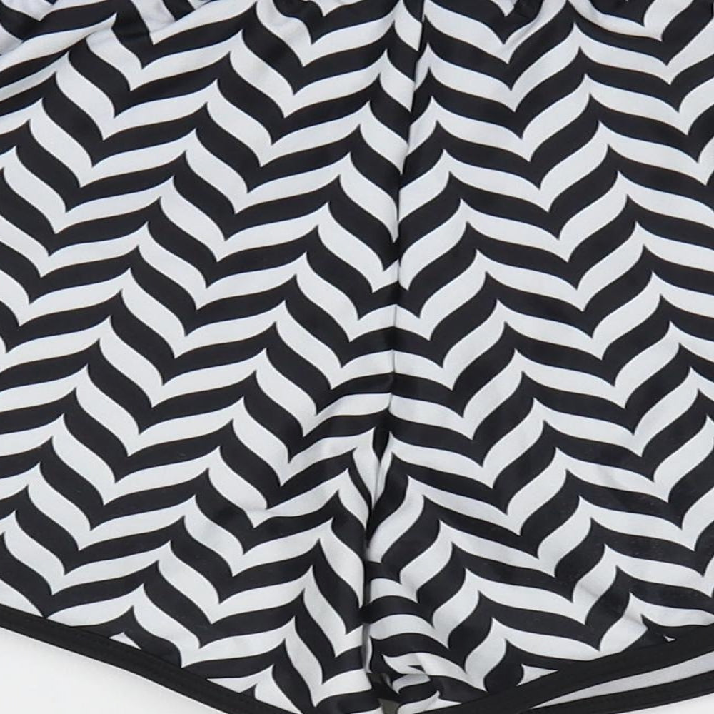 SheIn Womens Black Geometric Polyester Hot Pants Shorts Size M L3 in Regular Pull On