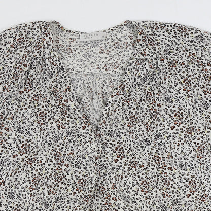 Papaya Womens Ivory Animal Print Viscose Basic Blouse Size 14 V-Neck