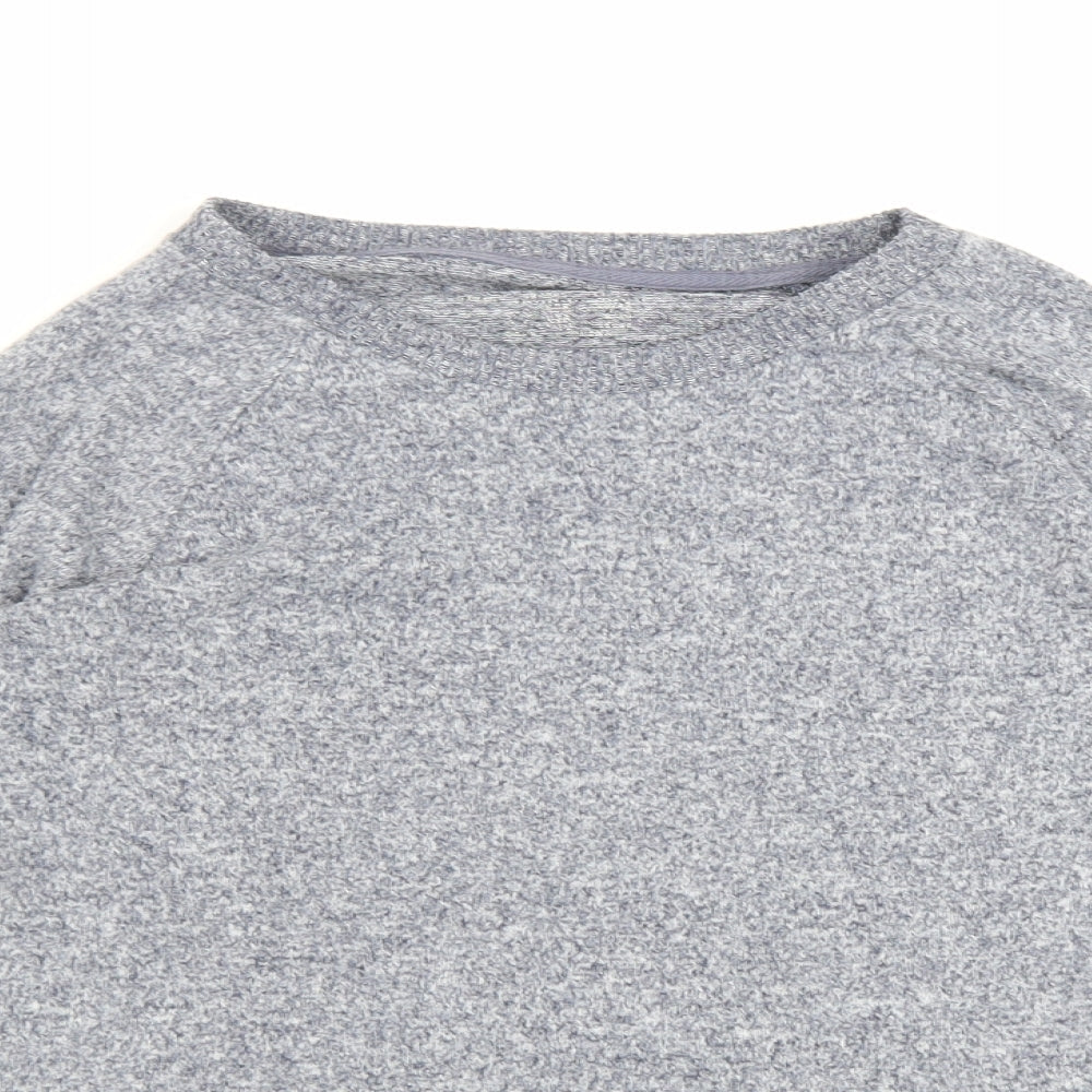 Close-up detail of Love the Lounge women’s blue polyester basic tank, size M, crew neck