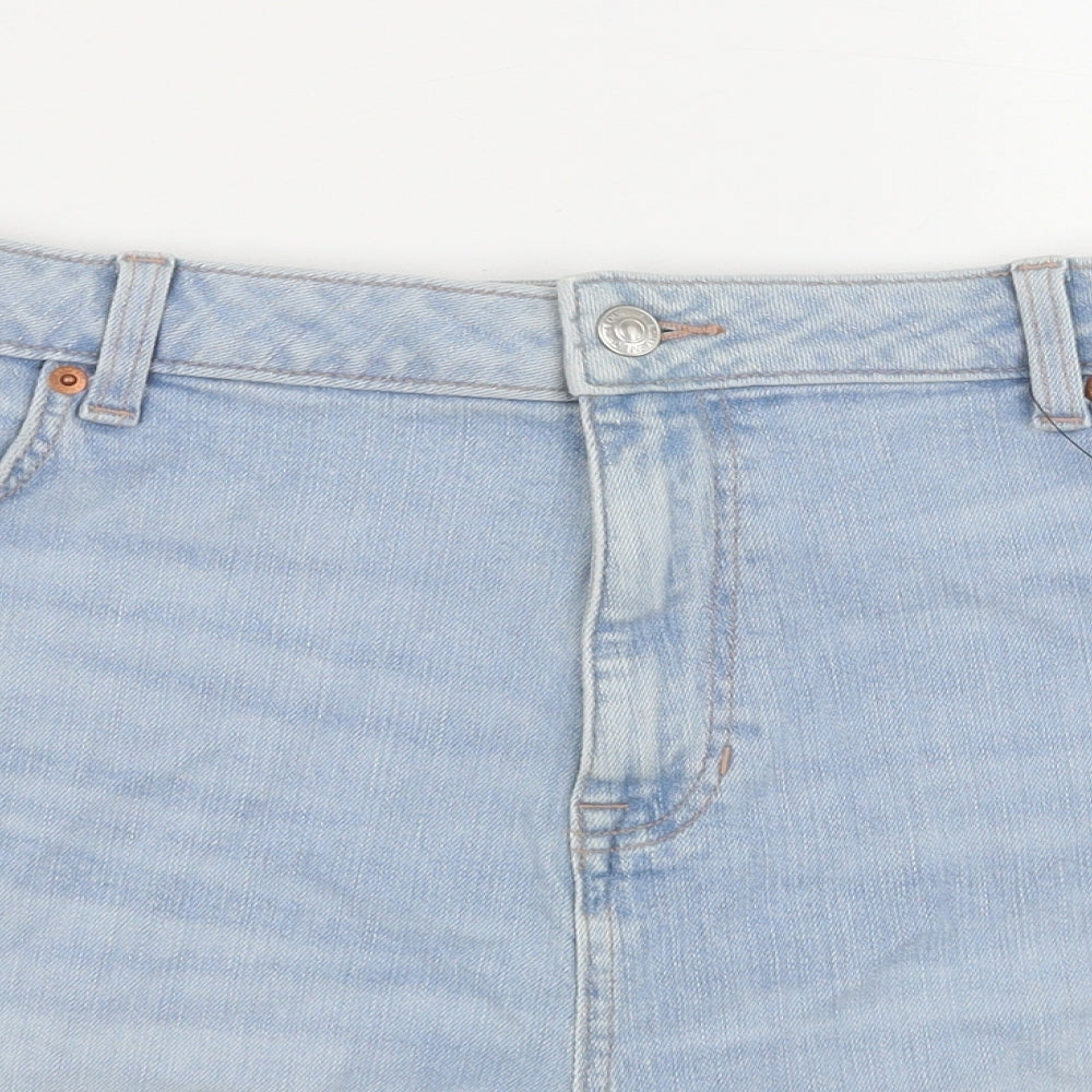 Marks and Spencer Womens Blue Cotton Cut-Off Shorts Size 22 Regular Button