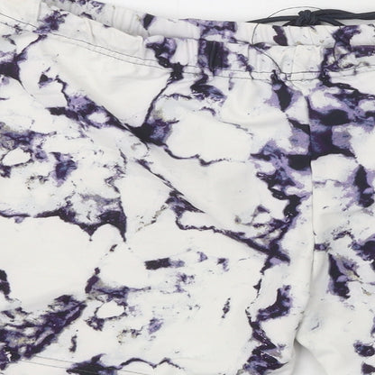 Preworn Mens White Geometric Polyester Sweat Shorts Size XL Regular Drawstring