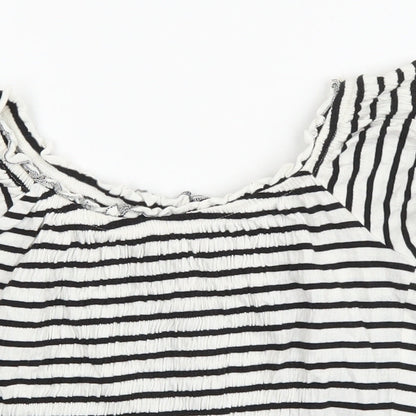 Womens UK Size 8 New Look White Cropped T-Shirt