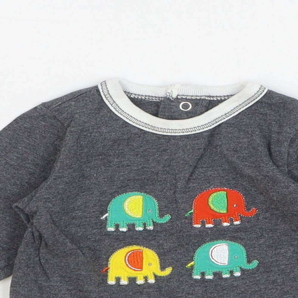 Preworn Baby Grey 100% Cotton Basic T-Shirt Size 0-3 Months Round Neck Pullover