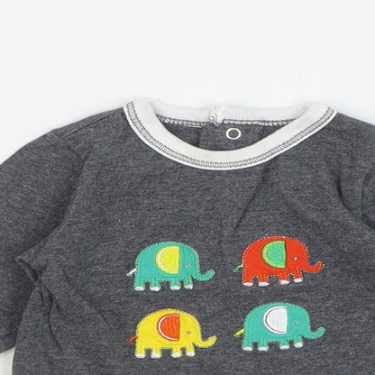 Preworn Baby Grey 100% Cotton Basic T-Shirt Size 0-3 Months Round Neck Pullover
