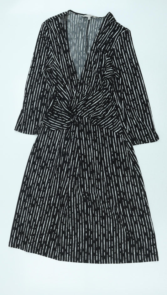 Nutmeg Womens Black Geometric Polyester A-Line Size 10 V-Neck Pullover