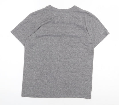 Preworn Boys Grey Cotton Basic T-Shirt Size M Round Neck Pullover - Philadelphia