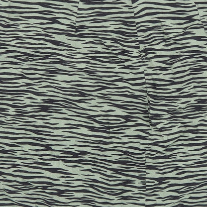 Pull&Bear Womens Green Animal Print Polyester Mini Skirt Size S Zip - Tiger Pattern