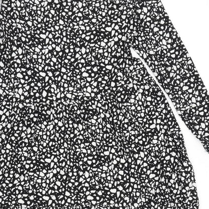 Preworn Womens Black Geometric Polyester A-Line Size 10 Mock Neck Button