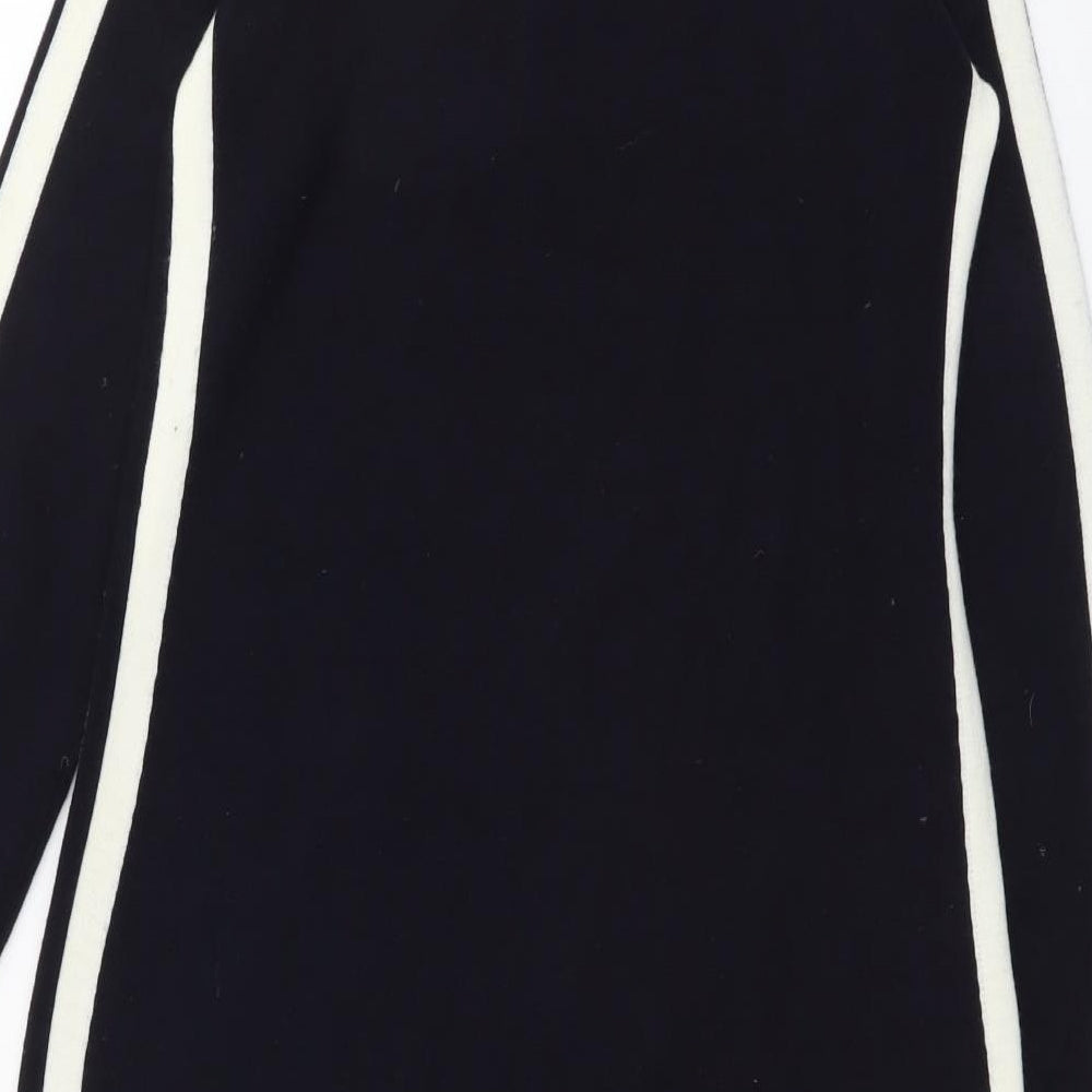 Brand and care label for Vince Camuto women’s blue acrylic shift, size XS, round neck pullover