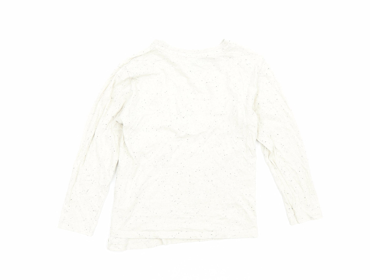 Primark Boys Ivory Cotton Basic T-Shirt Size 4-5 Years Round Neck Pullover