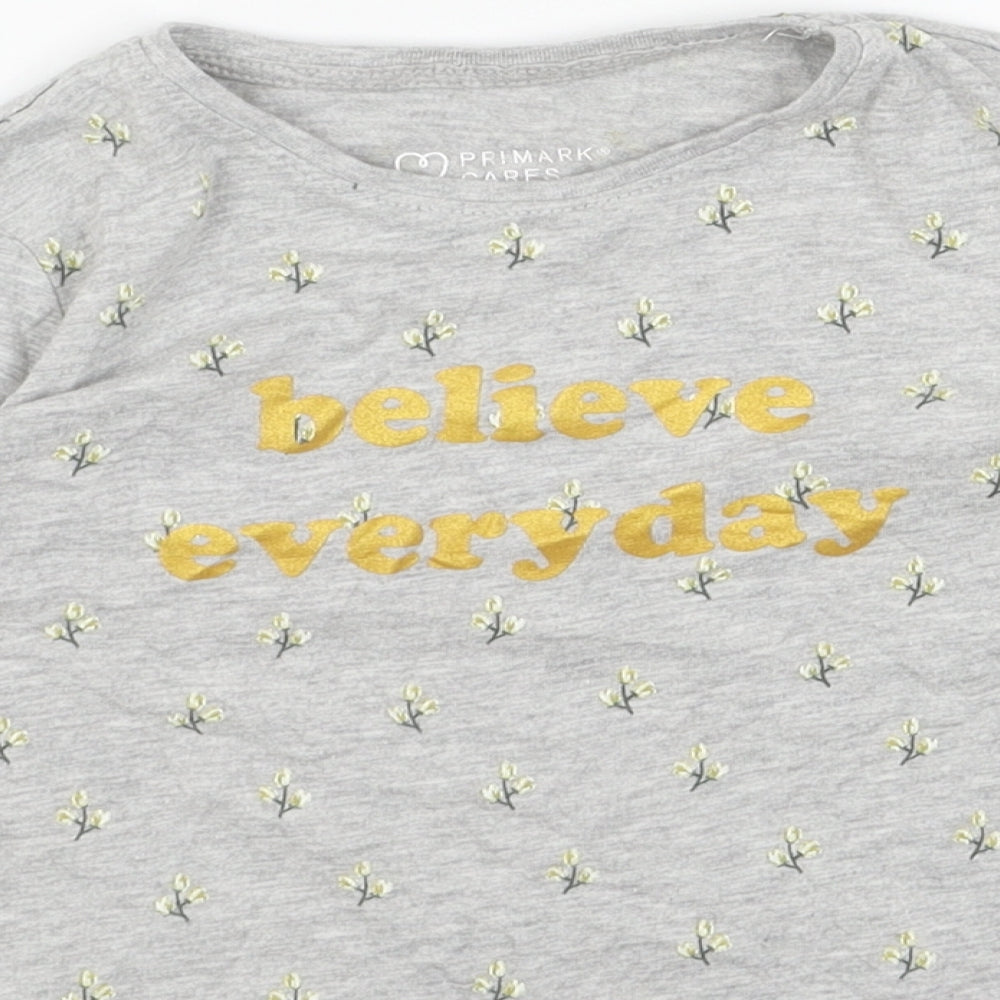 Primark Girls Grey Geometric Cotton Basic T-Shirt Size 7-8 Years Round Neck Pullover - Believe Everyday
