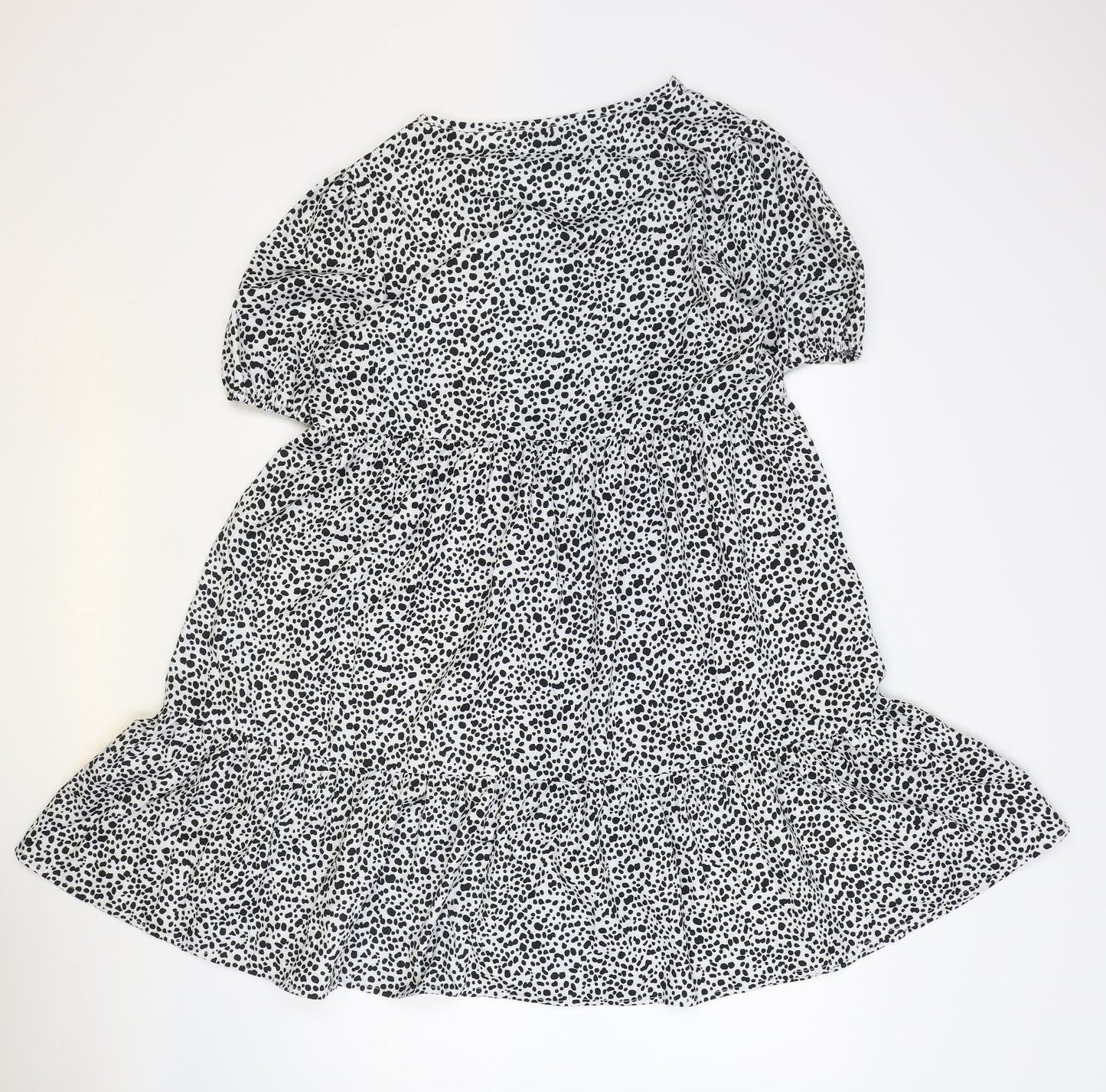 SheIn Womens White Geometric Polyester Fit & Flare Size M V-Neck Button