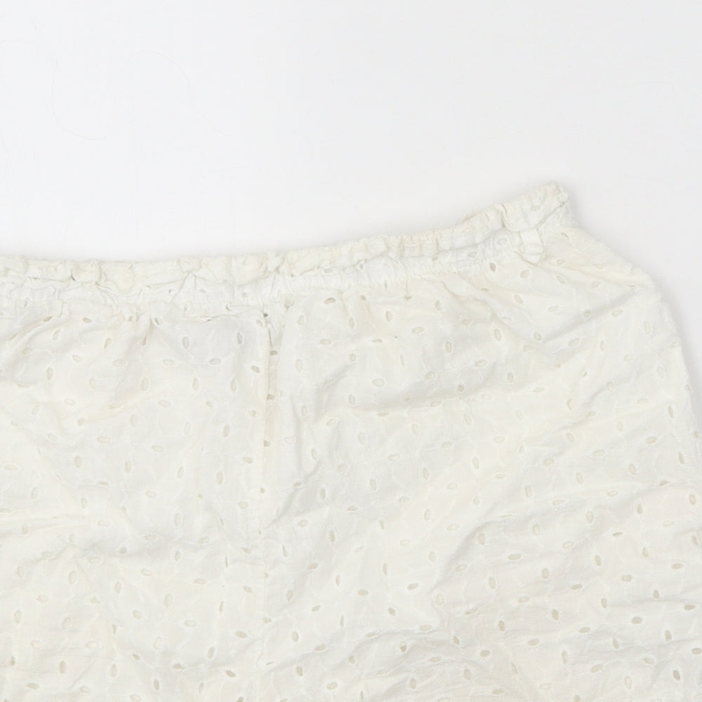 Boohoo Womens White 100% Cotton Bermuda Shorts Size 12 Regular Pull On - Broderie Anglaise