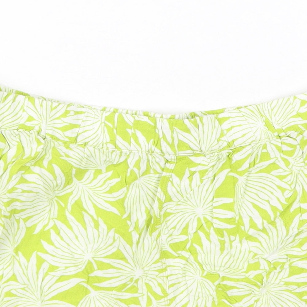 Uniqlo Womens Green Floral Viscose Bermuda Shorts Size M Regular Pull On