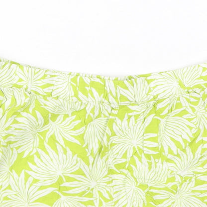 Uniqlo Womens Green Floral Viscose Bermuda Shorts Size M Regular Pull On