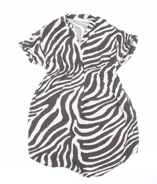 H&M Womens Black Animal Print Viscose Mini Size S V-Neck Pullover - Zebra Print