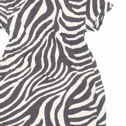 H&M Womens Black Animal Print Viscose Mini Size S V-Neck Pullover - Zebra Print