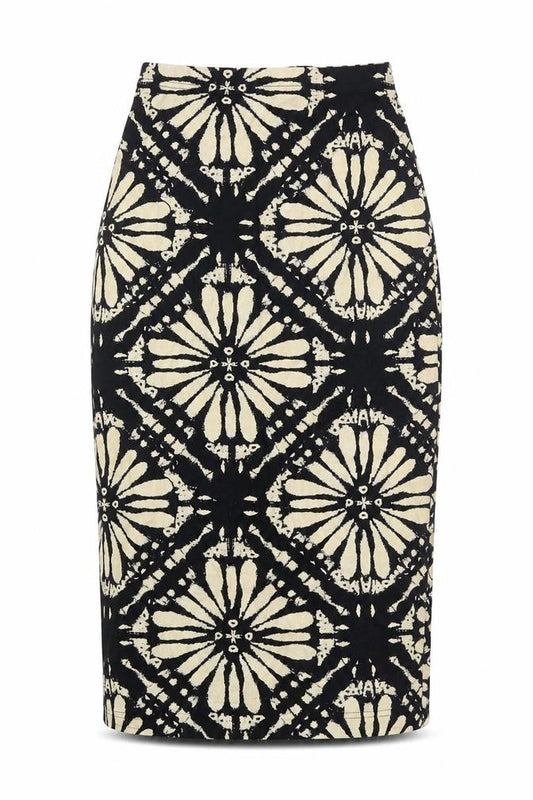 Womens UK Size 25 in Preworn Straight & Pencil  Skirt
