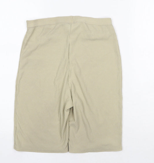 PRETTYLITTLETHING Womens Green Polyester Compression Shorts Size 12 Regular Pull On