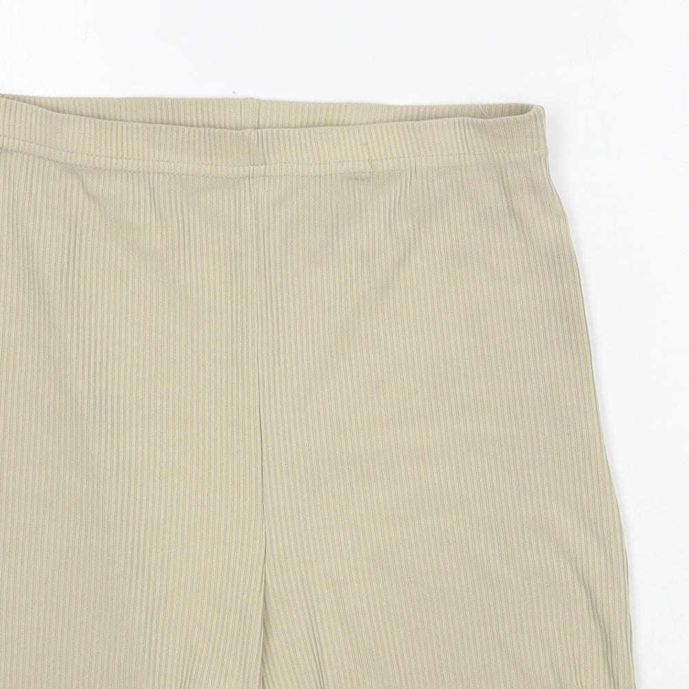 PRETTYLITTLETHING Womens Green Polyester Compression Shorts Size 12 Regular Pull On