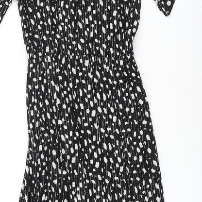 Goa Womens Black Geometric Polyester Fit & Flare Size S V-Neck Pullover