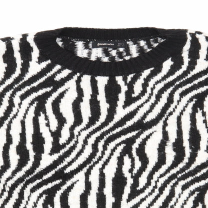 Stradviarius Womens Black Round Neck Animal Print Acrylic Pullover Jumper Size S - Zebra print