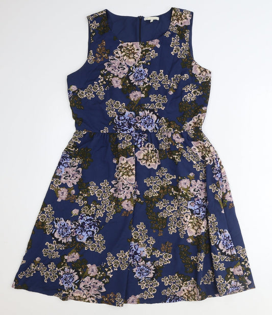 Pieces Womens Blue Floral Polyester Trapeze & Swing Size L Round Neck Zip