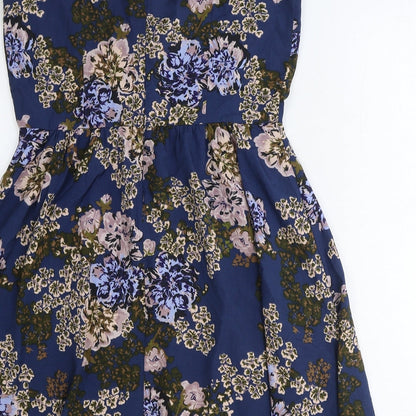 Pieces Womens Blue Floral Polyester Trapeze & Swing Size L Round Neck Zip