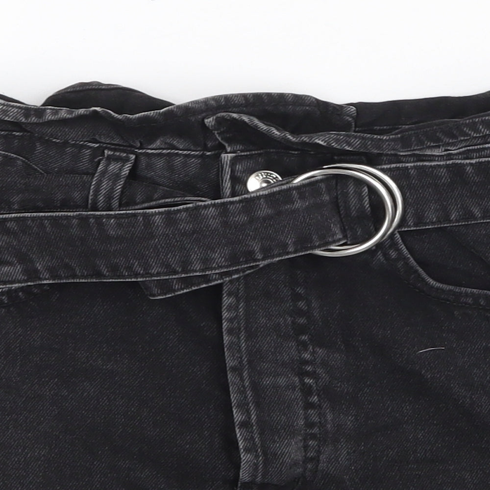 H&M Womens Black Cotton Boyfriend Shorts Size 4 Regular Button