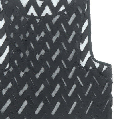 Preworn Womens Black Geometric Viscose Cropped Tank Size M Round Neck