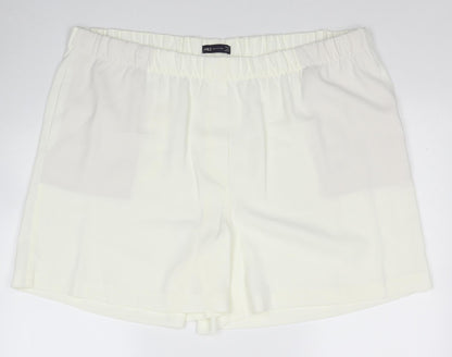 Marks and Spencer Womens White Polyester Mom Shorts Size 24 Regular Pull On