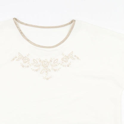 Preworn Womens White Polyester Basic T-Shirt Size 14 Round Neck