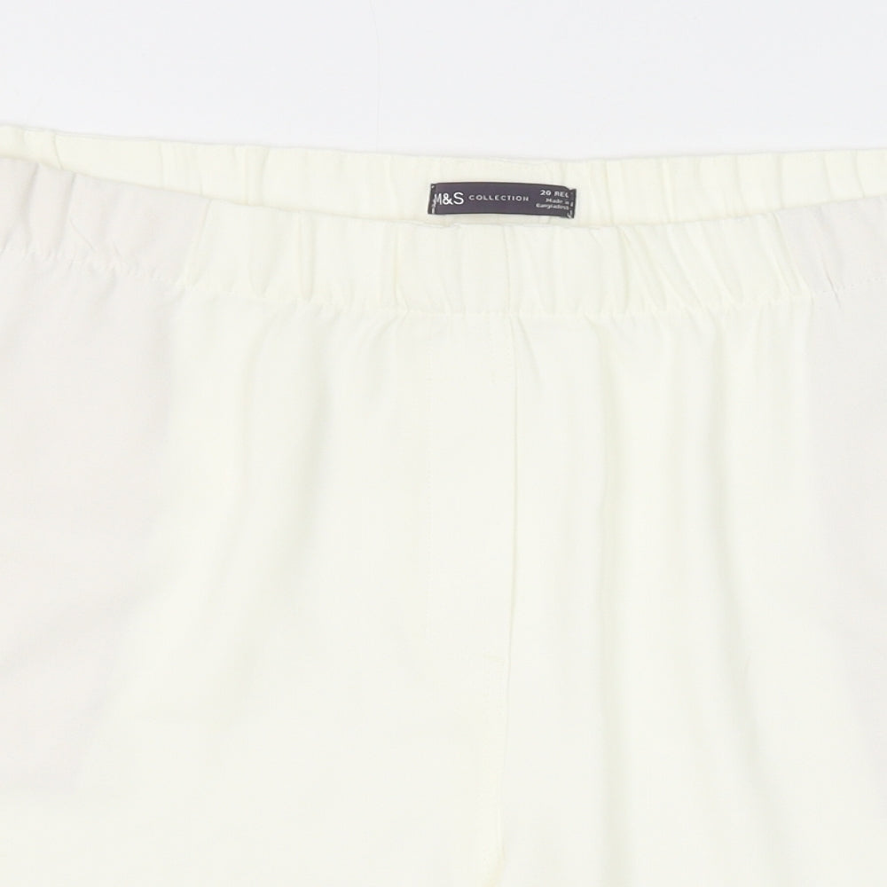 Marks and Spencer Womens Ivory Polyester Basic Shorts Size 20 Regular Pull On