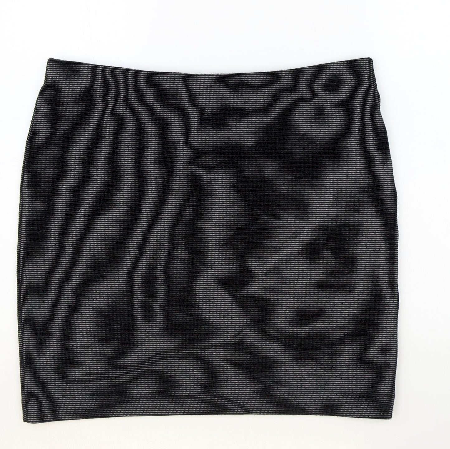 Womens UK Size 32 in Preworn Straight & Pencil  Skirt