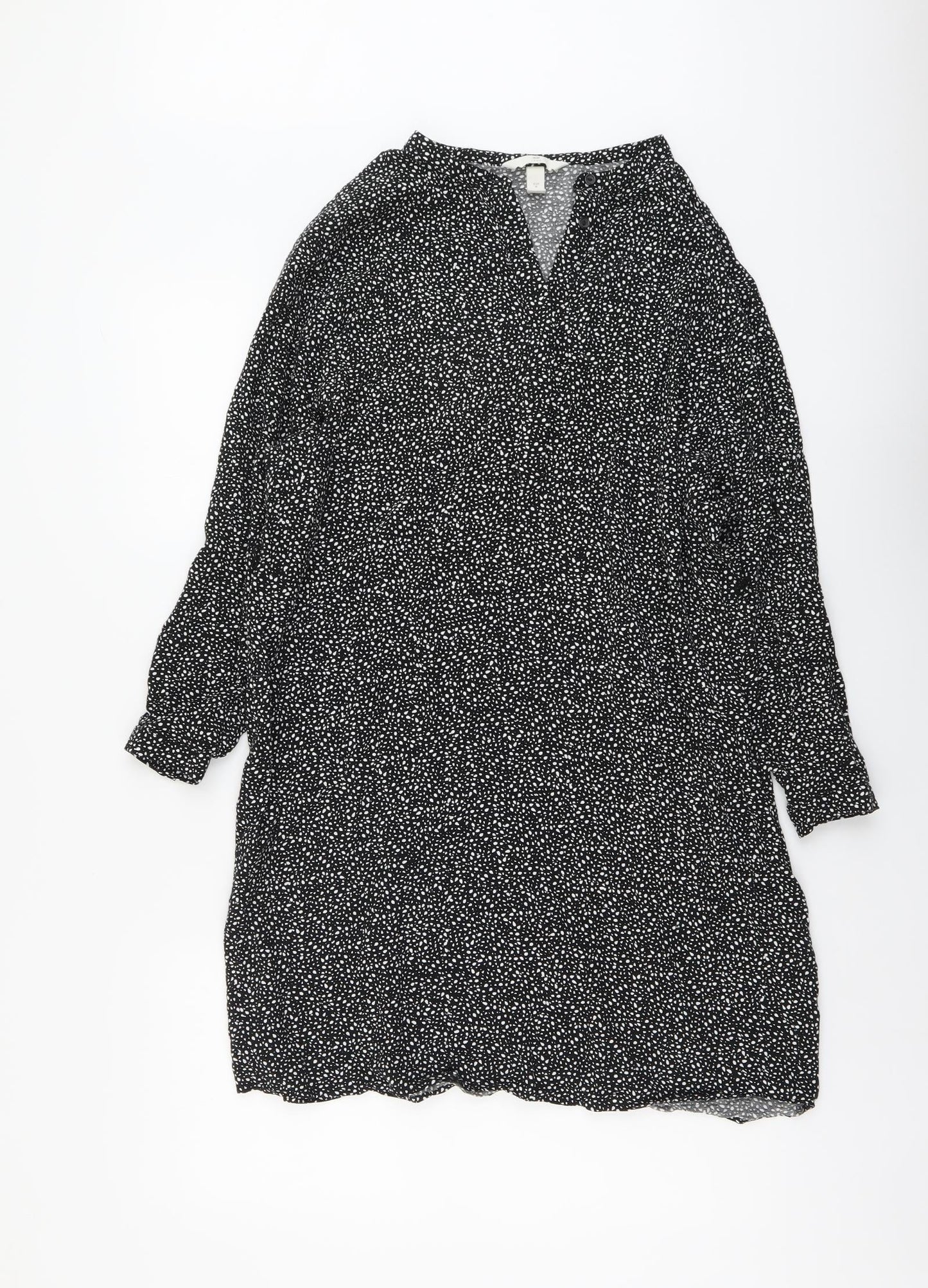 H&M Womens Black Geometric Viscose A-Line Size M V-Neck Button