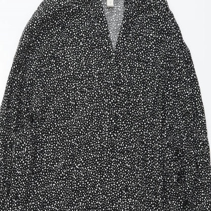 H&M Womens Black Geometric Viscose A-Line Size M V-Neck Button
