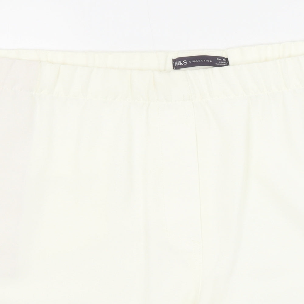 Marks and Spencer Womens Ivory Polyester Sweat Shorts Size 24 Regular Pull On