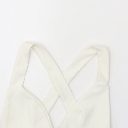 Womens UK Size 4 PRETTYLITTLETHING White Cropped Tank
