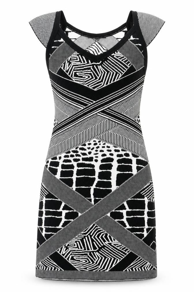 Marks and Spencer Womens Black Geometric Acrylic A-Line Size 8 V-Neck Pullover