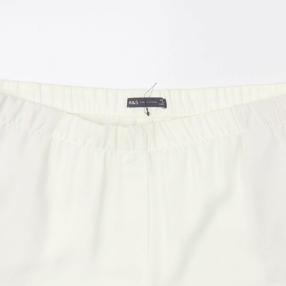 Marks and Spencer Womens White Polyester Basic Shorts Size 22 Regular Pull On