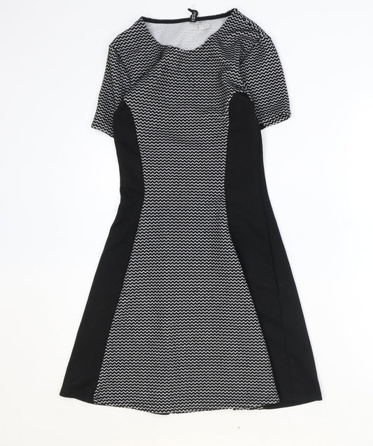 Divided by H&M Womens Black Geometric Polyester A-Line Size 8 Scoop Neck Pullover